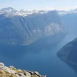 Fjellhagen - Geirangerfjord View شقة هيليسيت