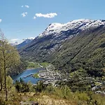 Fjellhagen - Geirangerfjord View شقة هيليسيت
