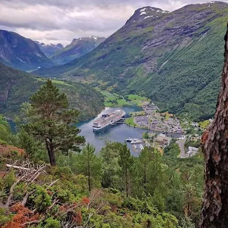 Apartamento Fjellhagen - Geirangerfjord View *