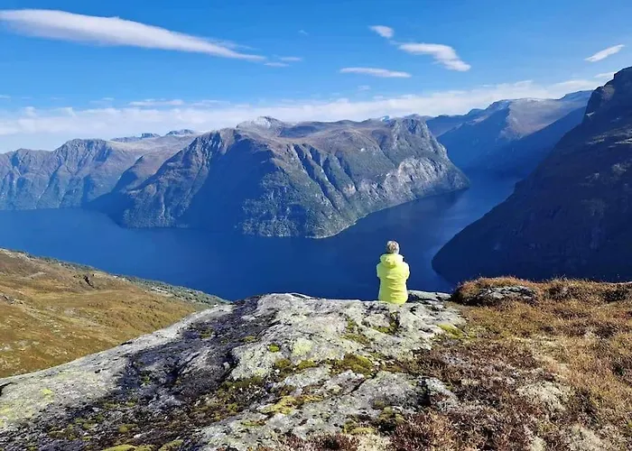 Lägenhet Fjellhagen - Geirangerfjord View Hellesylt